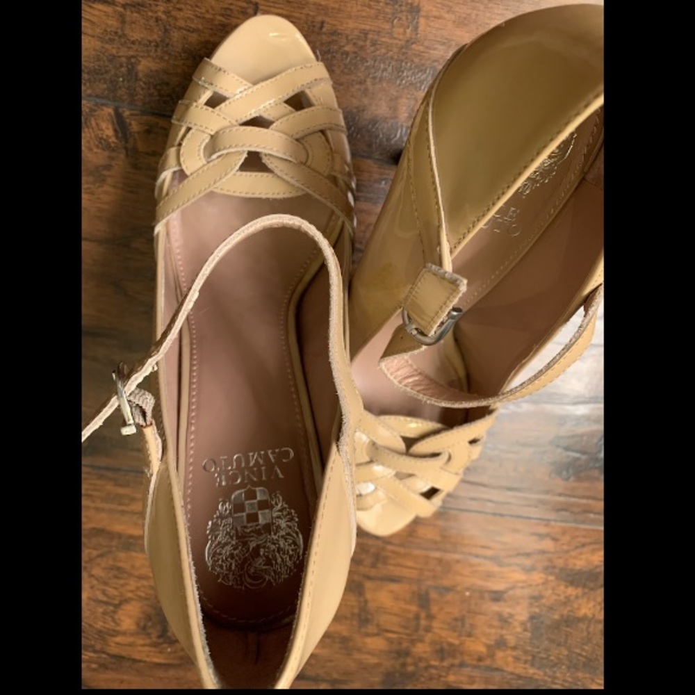 🚨SOLD ON FB🚨Vince Camuto Nude Beige Cream Heel - Picture 4 of 7